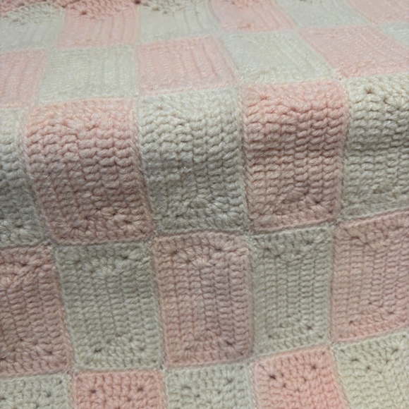 Vintage Handmade Crocheted Salmon Pink Cream Baby Blanket & Baby/Doll Dress - Picture 7 of 12